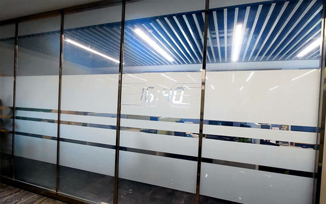 分區(qū)調(diào)光玻璃時(shí)間顯示