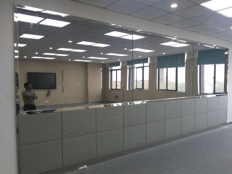 單向透視玻璃應(yīng)用